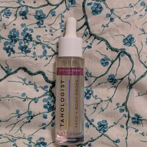 New Tanologist Face + Body Drops - Light